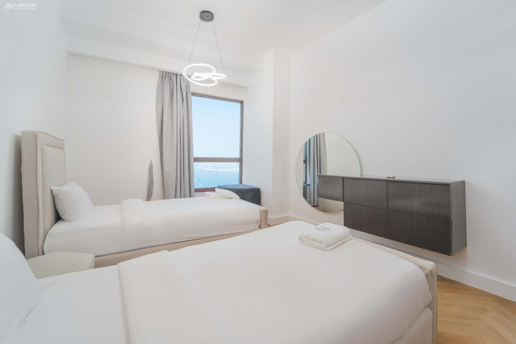 Jbr Amwaj 4 , Upgraded Sea And Ain Dubai Views, 2M Walk To Beach By Gardenia Suitse المظهر الخارجي الصورة
